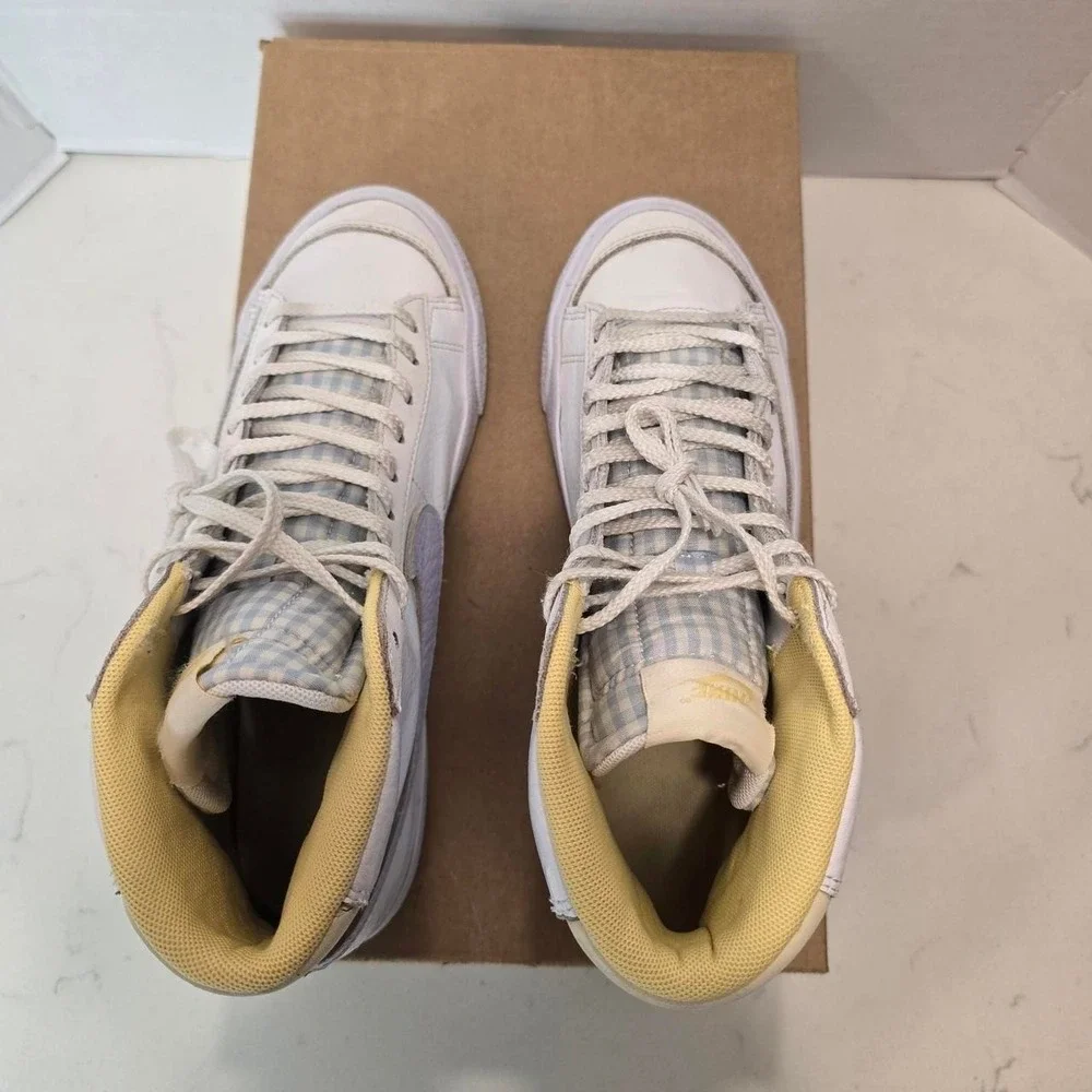 Nike-(GS) Nike Blazer Mid '77 'Easter'Kid's size 7y